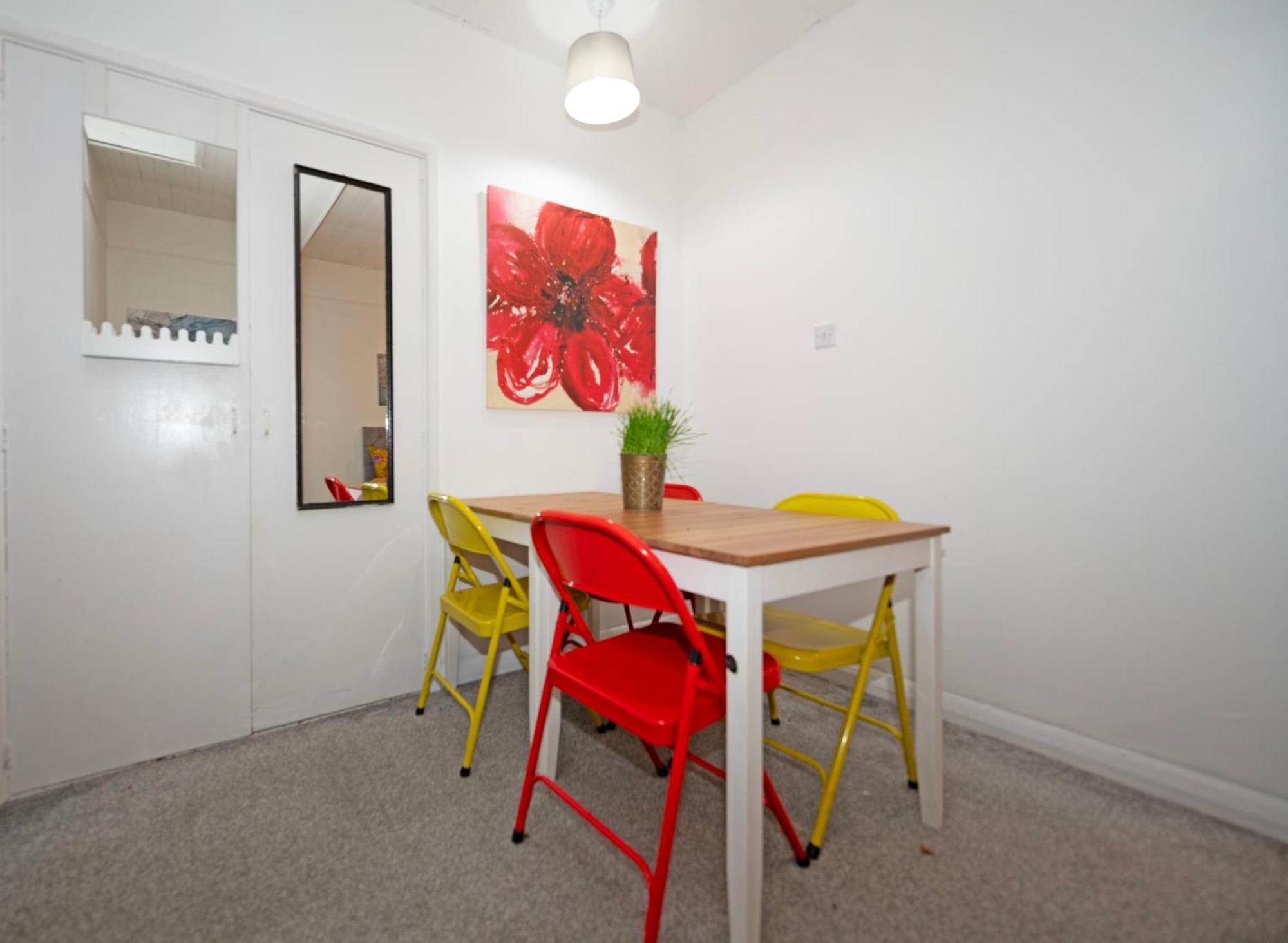Flat In Clapham Budget Friendly Stay Londra Exterior foto